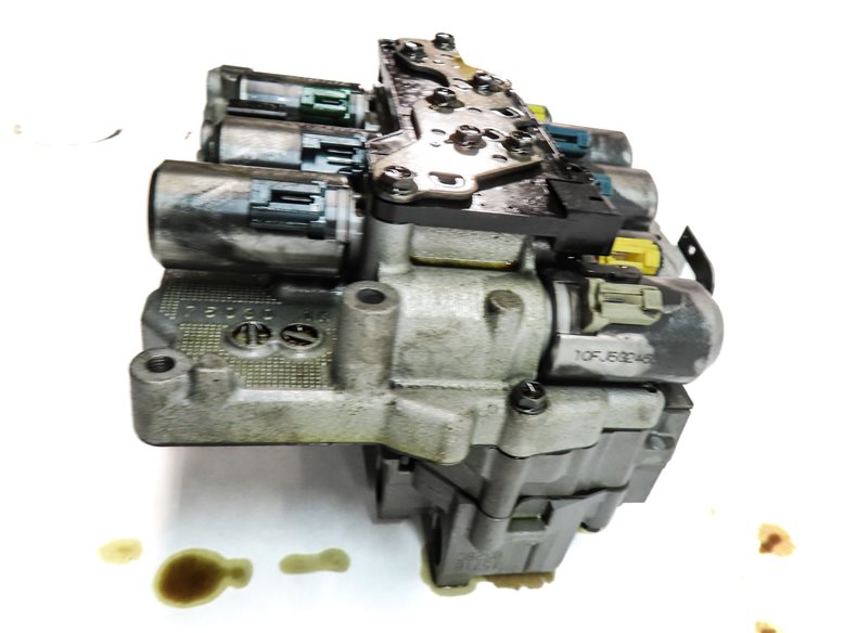 Thumbnail 6: 16-19 MINI CLUBMAN CNTRY BMW X1 X2 (F39 F48) 8F22AW AUTO TRANSMISSION VALVE BODY