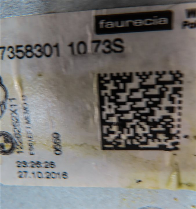Thumbnail 9: 16-19 BMW X1 (F48) FRONT RIGHT STANDARD PASSENGER SEAT TRACK w/ ADJUST MOTORS