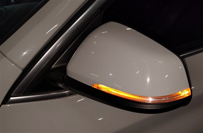 Thumbnail 2: 2017-2022 BMW X1 F48 FRONT LEFT DRIVER PFOLD MEMORY DOOR MIRROR (White)