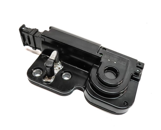 2008 PORSCHE CAYENNE (957) REAR TRUNK LIFTGATE HATCH LID LOCK LATCH STRIKER