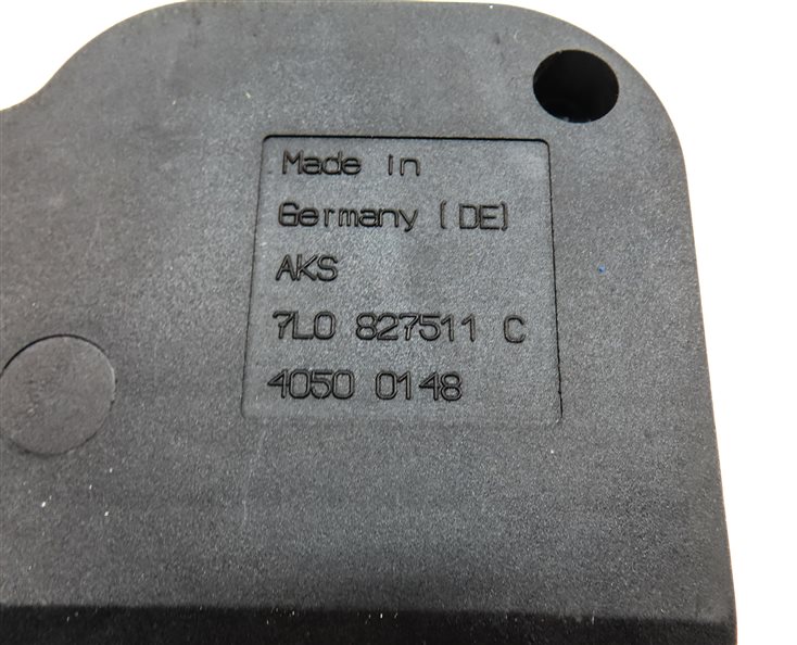 Thumbnail 7: 2008 PORSCHE CAYENNE (957) REAR TRUNK LIFTGATE HATCH LID LOCK LATCH STRIKER