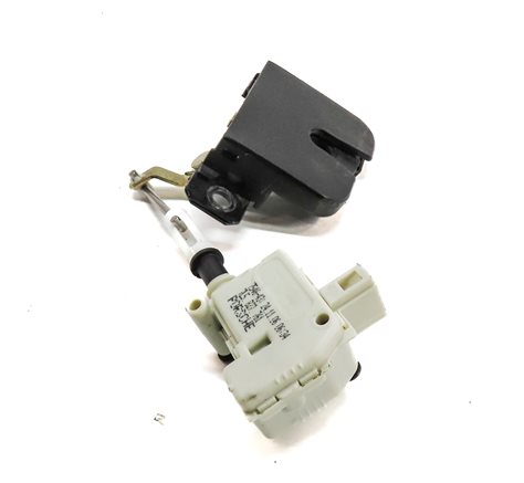 Thumbnail 3: 2008 PORSCHE CAYENNE (957) REAR TRUNK LIFTGATE HATCH LID LOCK LATCH ACTUATOR
