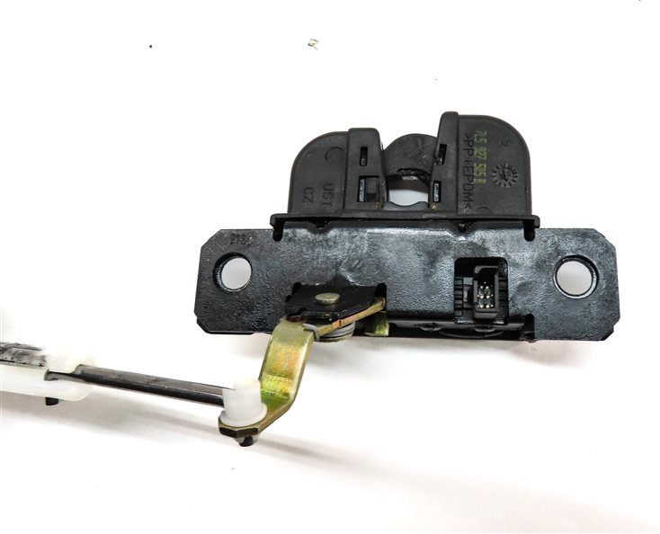 Thumbnail 8: 2008 PORSCHE CAYENNE (957) REAR TRUNK LIFTGATE HATCH LID LOCK LATCH ACTUATOR