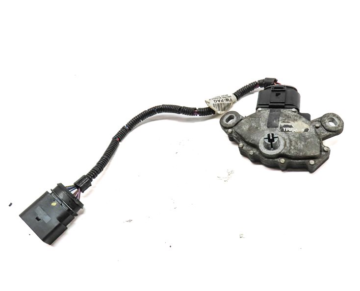 Thumbnail 2: 2008 PORSCHE CAYENNE (957) AUTOMATIC TRANSMISSION NEUTRAL SAFETY SWITCH