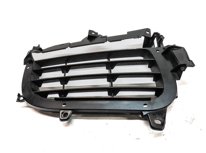 Thumbnail 2: 2008-2010 PORSCHE CAYENNE (957) FRONT RIGHT PASSENGER LOWER GRILLE END
