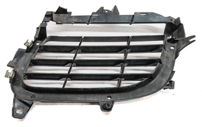 Thumbnail 4: 2008-2010 PORSCHE CAYENNE (957) FRONT RIGHT PASSENGER LOWER GRILLE END