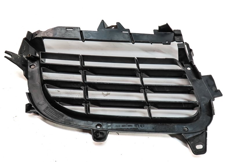 Thumbnail 4: 2008-2010 PORSCHE CAYENNE (957) FRONT LEFT DRIVER LOWER GRILLE END