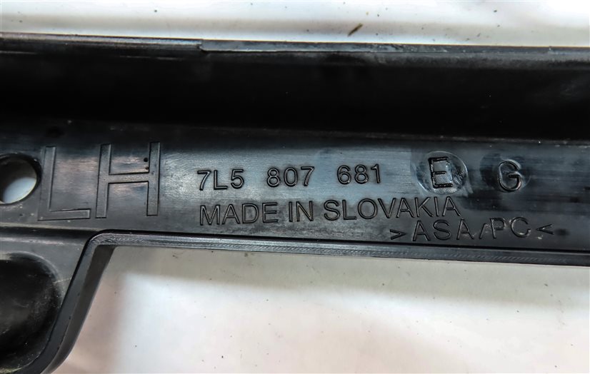 Thumbnail 5: 2008-2010 PORSCHE CAYENNE (957) FRONT LEFT DRIVER LOWER GRILLE END