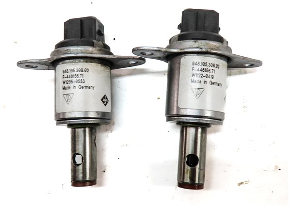 Thumbnail 4: 2008 PORSCHE CAYENNE (957) 4.8L TURBO (M48.51) ENGINE CAMSHAFT ADJUSTER SOLENOID