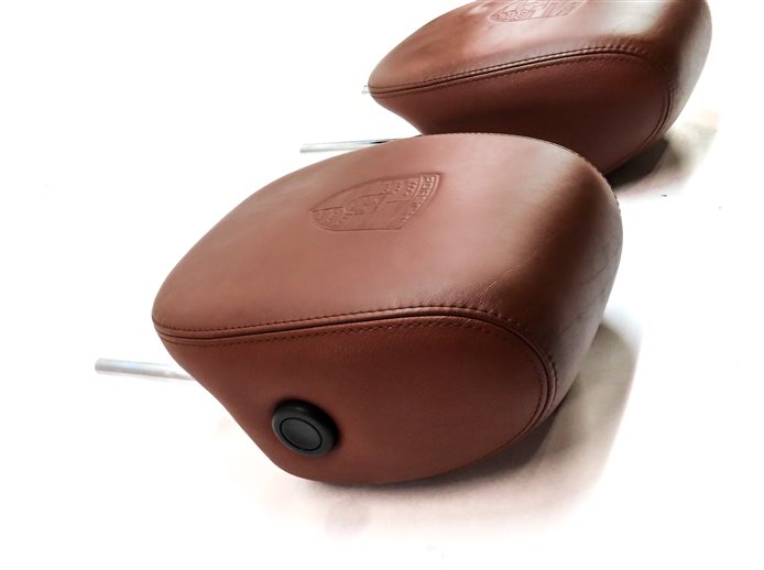 Thumbnail 7: 08 PORSCHE CAYENNE 957 FRONT SEAT LOGO EMBOSSED HEADREST SET/2 (Chestnut)