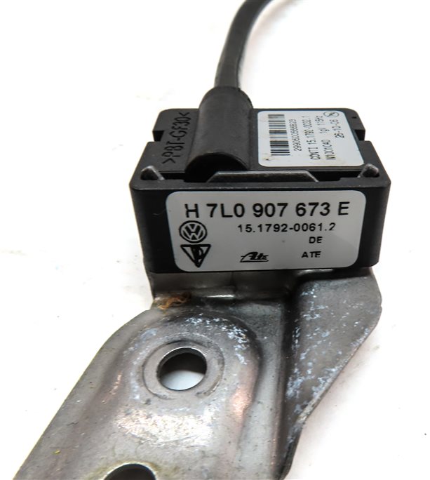 Thumbnail 4: 2008 PORSCHE CAYENNE (957) THROTTLE ACCELERATION SPEED SENSOR
