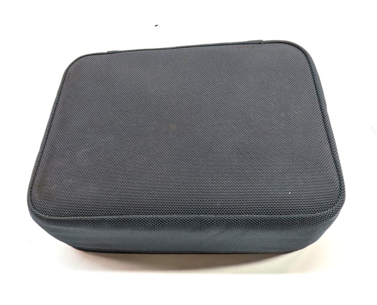 Thumbnail 5: 2008 PORSCHE CAYENNE (957) REAR TRUNK CARGO LUGGAGE TIE DOWN RESTRAINT w/ CASE