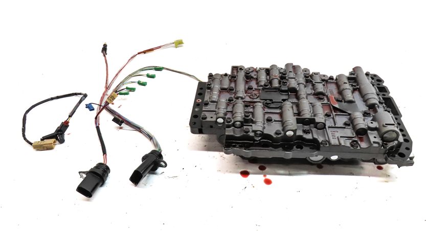 Thumbnail 2: 2008-2009 PORSCHE CAYENNE (957) 4.8L TURBO 09D AUTOMATIC TRANSMISSION VALVE BODY