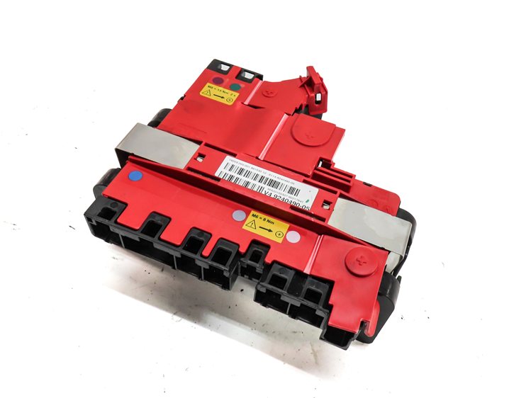 Thumbnail 2: 2015 BMW 750LI (F01) 4.4L (N63) ENGINE BATTERY POSITIVE POWER DISTRIBUTION PLATE