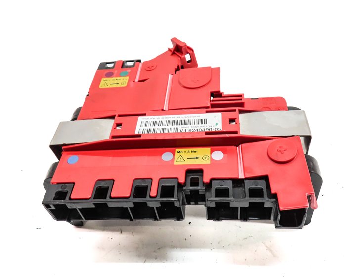 Thumbnail 3: 2015 BMW 750LI (F01) 4.4L (N63) ENGINE BATTERY POSITIVE POWER DISTRIBUTION PLATE