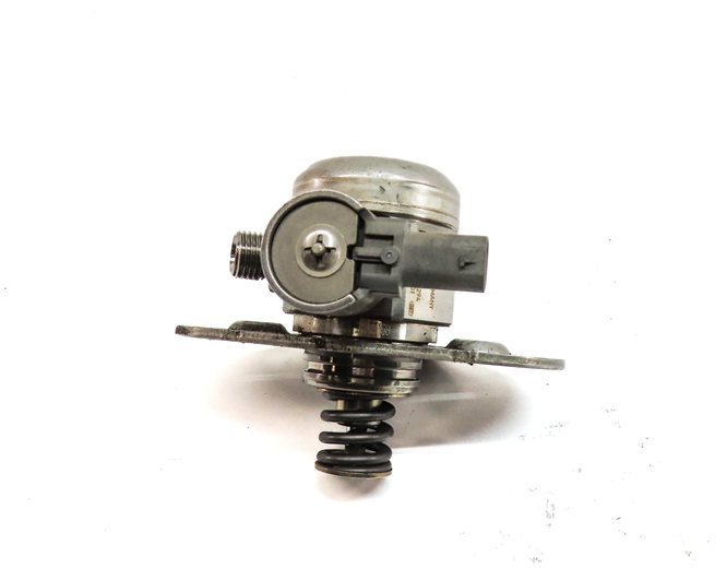 Thumbnail 5: 12-19 BMW 5 6 7 M5 M6 X5 X6 (F06 F10 F15 F16 F85) 4.4L HIGH PRESSURE FUEL PUMP