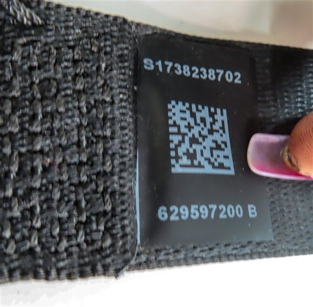Thumbnail 6: 13-15 BMW 740i 750i 760i (F01 F02 F04) LEFT DRIVER SEATBELT RETRACTOR (Black)