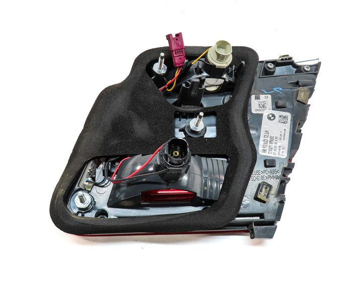 Thumbnail 5: 13-15 BMW 740i 750i 760i ACTIVEHYBRID-7 B7 (F01 F02 F04) LEFT INNER TAILLIGHT