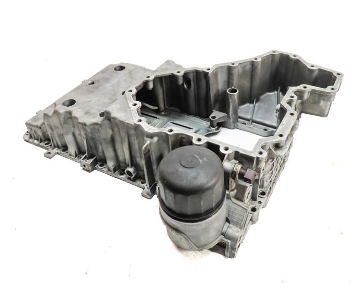 09-19 BMW 550i 550iGT 650i 750i F01 F07 F10 RWD 4.4L N63 UPPER ENGINE OIL PAN