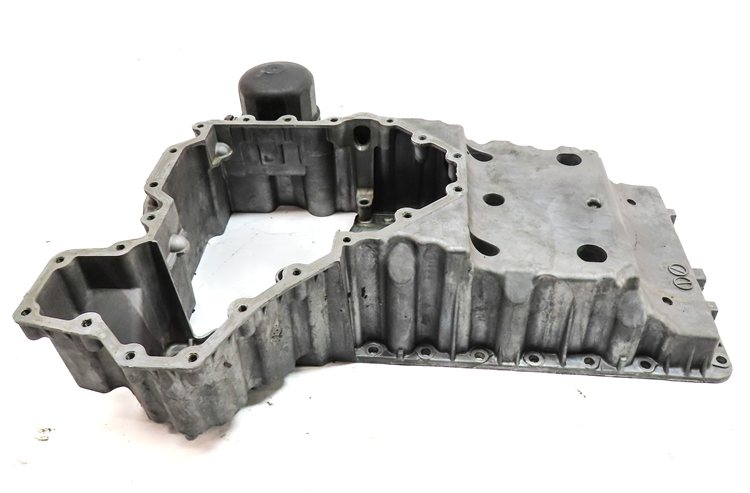 Thumbnail 6: 09-19 BMW 550i 550iGT 650i 750i F01 F07 F10 RWD 4.4L N63 UPPER ENGINE OIL PAN