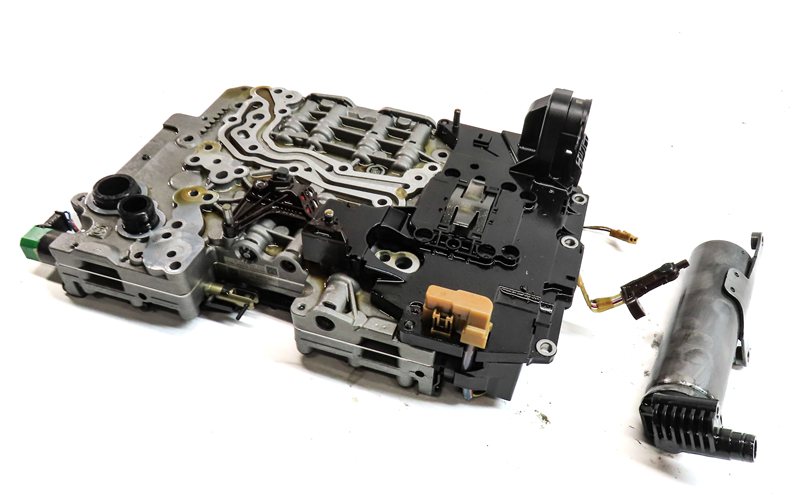 13-19 BMW 550i 650i 750i (F01 F02 F10) 8HP70 TRANSMISSION VALVE BODY MECHATRONIC