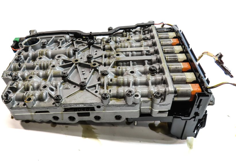 Thumbnail 12: 13-19 BMW 550i 650i 750i (F01 F02 F10) 8HP70 TRANSMISSION VALVE BODY MECHATRONIC