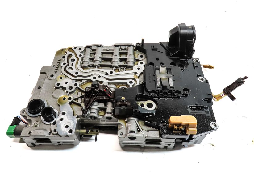 Thumbnail 6: 13-19 BMW 550i 650i 750i (F01 F02 F10) 8HP70 TRANSMISSION VALVE BODY MECHATRONIC