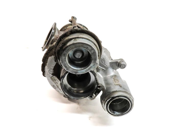 Thumbnail 3: 2013-2019 BMW 550i 550iGT 650i 750i X5 X6 4.4L N63 ENGINE RIGHT TURBOCHARGER