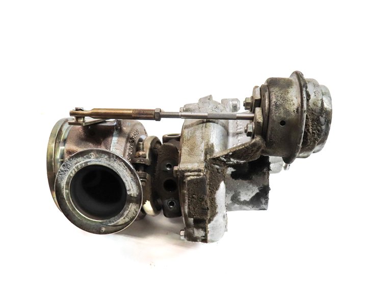Thumbnail 4: 2013-2019 BMW 550i 550iGT 650i 750i X5 X6 4.4L N63 ENGINE RIGHT TURBOCHARGER