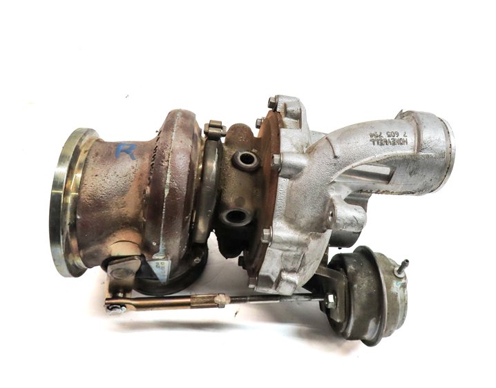 Thumbnail 9: 2013-2019 BMW 550i 550iGT 650i 750i X5 X6 4.4L N63 ENGINE RIGHT TURBOCHARGER