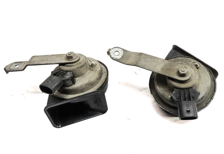 Thumbnail 4: 2011-2018 BMW X3 X4 (F25 F26) HIGH & LOW TONE SAFETY HORN SET-2