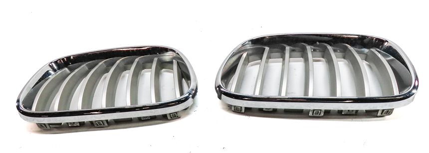 Thumbnail 2: 2013-2017 BMW X3 (F25) FRONT LEFT & RIGHT HOOD VENT TRIM GRILLE SET/2