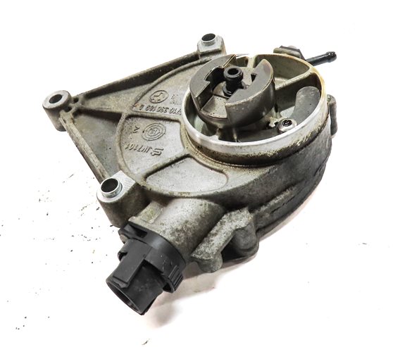 Thumbnail 2: 12-14 BMW 328i 528i X1 X3 Z4 (F30 F10 E84 F25 E89) 2.0L TURBO BRAKE VACUUM PUMP