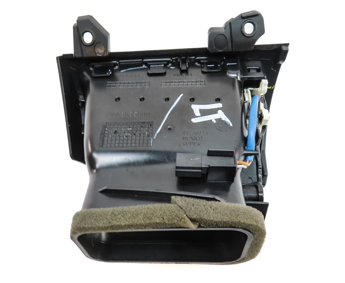 Thumbnail 4: 2014 BMW X3 (F25) FRONT LEFT DRIVER DASH HEAT AIR AC HVAC VENT (Black)