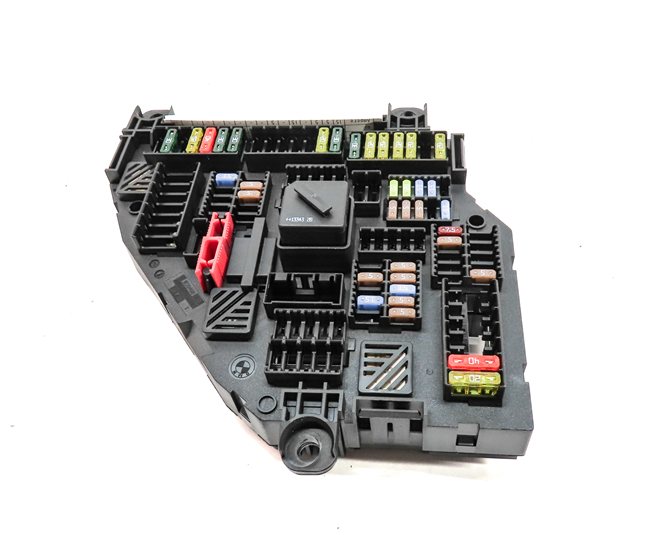 Thumbnail 3: 2013-2014 BMW X3 (F25) REAR TRUNK FUSE BOX POWER JUNCTION RELAY BOX