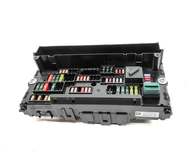 Thumbnail 2: 2014 BMW X3 (F25) 2.0L (N20) ENGINE FRONT POWER DISTRIBUTION FUSE RELAY BOX