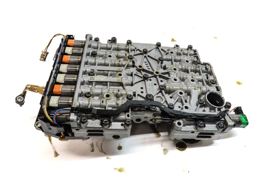 Thumbnail 11: 14 BMW 328i 328iGT X3 F25 F30 F34 2.0L 8HP45 A/T VALVE BODY w/HYDRAULIC OIL PUMP