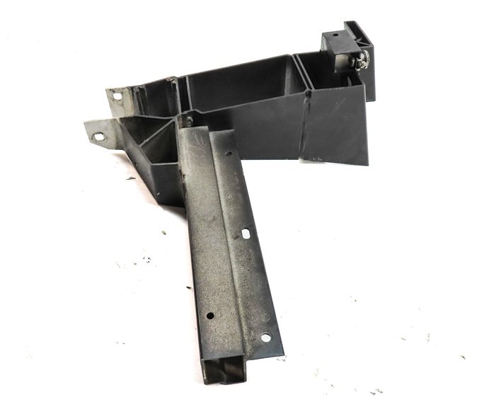 Thumbnail 4: 2014 BMW X3 (F25) 2.0L (N20) ENGINE LEFT DRIVER RADIATOR SUPPORT MOUNT BRACKET