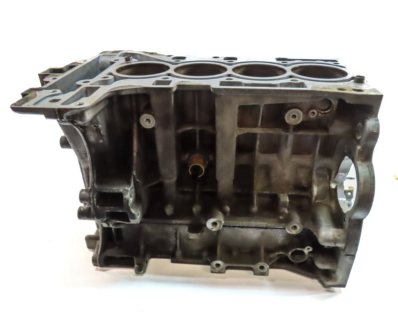 Thumbnail 2: 12-18 228i 328i 428i 528i X1 X3 X5 Z4 2.0L N20 N26 TURBO ENGINE CYLINDER BLOCK
