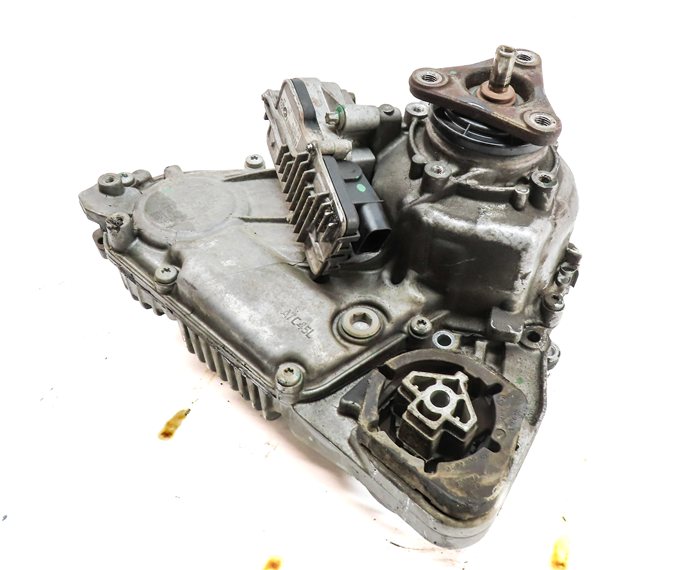 Thumbnail 2: 2012-2018 BMW X3 X4 X5 X6 (F15 F16 F25 F26) AWD Xi FRONT TRANSFER CASE w/ MOTOR