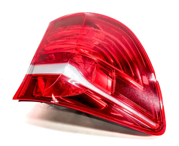 11-17 BMW X3 (F25) LEFT DRIVER REAR OUTER TAILLIGHT BRAKE LIGHT LAMP (OPT. 522)