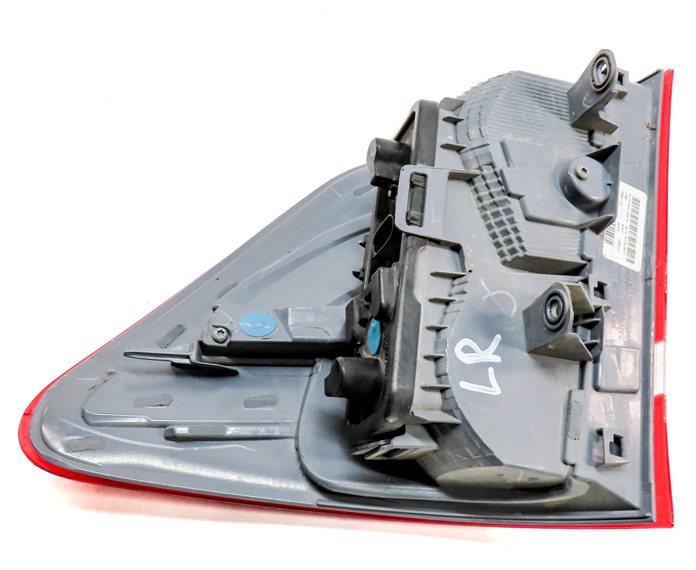 Thumbnail 5: 11-17 BMW X3 (F25) LEFT DRIVER REAR OUTER TAILLIGHT BRAKE LIGHT LAMP (OPT. 522)