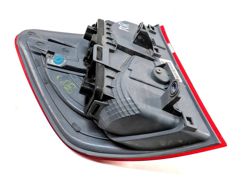 Thumbnail 5: 11-17 BMW X3 (F25) RIGHT PASSENGER OUTER INCANDESCENT TAILLIGHT LAMP (OPT 522)