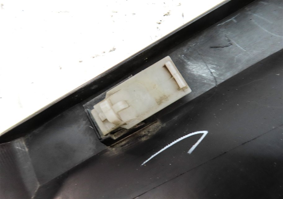 Thumbnail 10: 11-18 BMW X3 X4 (F25 26) REAR RIGHT LOWER DOOR MOULDING TRIM (w/o M or X-LINE)