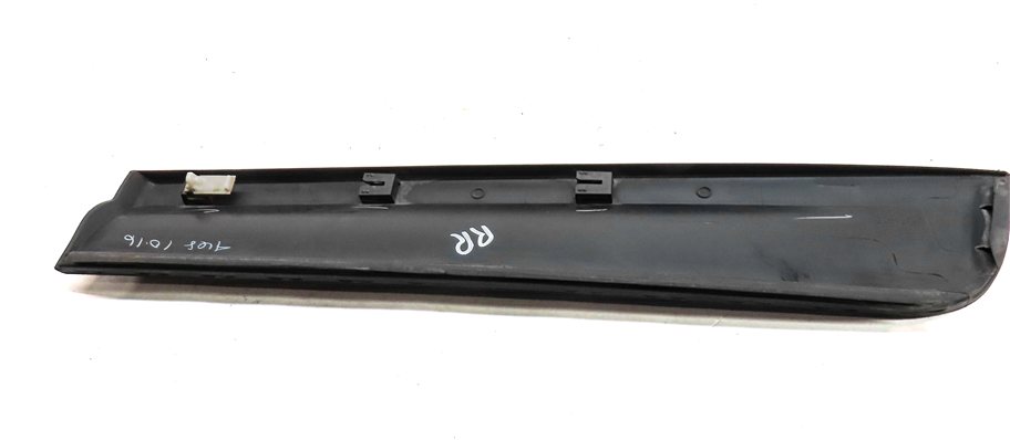 Thumbnail 7: 11-18 BMW X3 X4 (F25 26) REAR RIGHT LOWER DOOR MOULDING TRIM (w/o M or X-LINE)