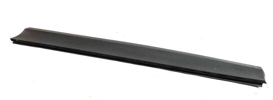 11-18 BMW X3 X4 (F25 26) FRONT RIGHT LOWER DOOR MOULDING TRIM (w/o M or X-LINE)