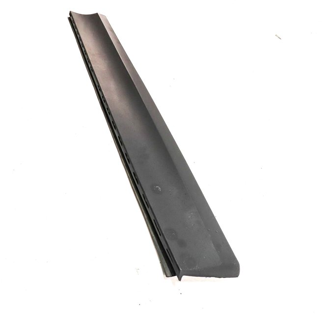 Thumbnail 3: 11-18 BMW X3 X4 (F25 26) FRONT RIGHT LOWER DOOR MOULDING TRIM (w/o M or X-LINE)