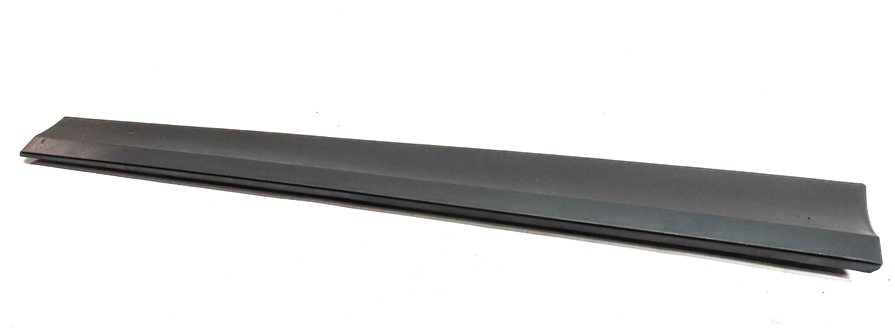 Thumbnail 4: 11-18 BMW X3 X4 (F25 26) FRONT RIGHT LOWER DOOR MOULDING TRIM (w/o M or X-LINE)