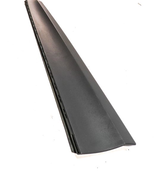 Thumbnail 3: 11-18 BMW X3 X4 (F25 26) FRONT LEFT LOWER DOOR MOULDING TRIM (w/o M or X-LINE)