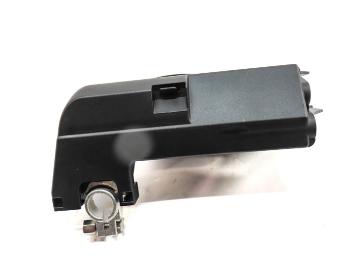 Thumbnail 3: 2017 AUDI A4 (B9 8W) 2.0L (CYMC) ENGINE BATTERY TERMINAL MODULE